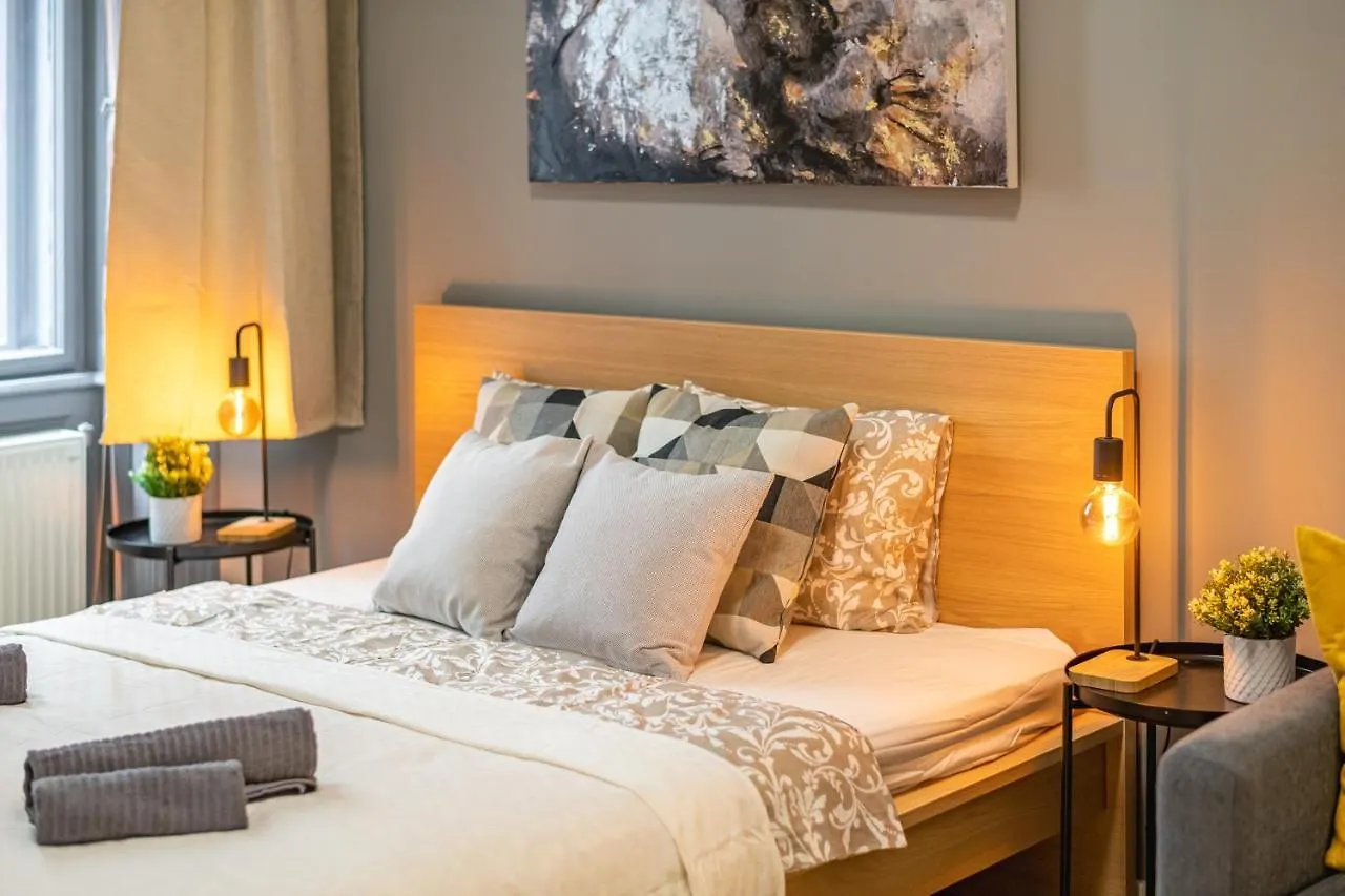 Deluxe Kazincy Apartment In The Heart Of Βουδαπέστη