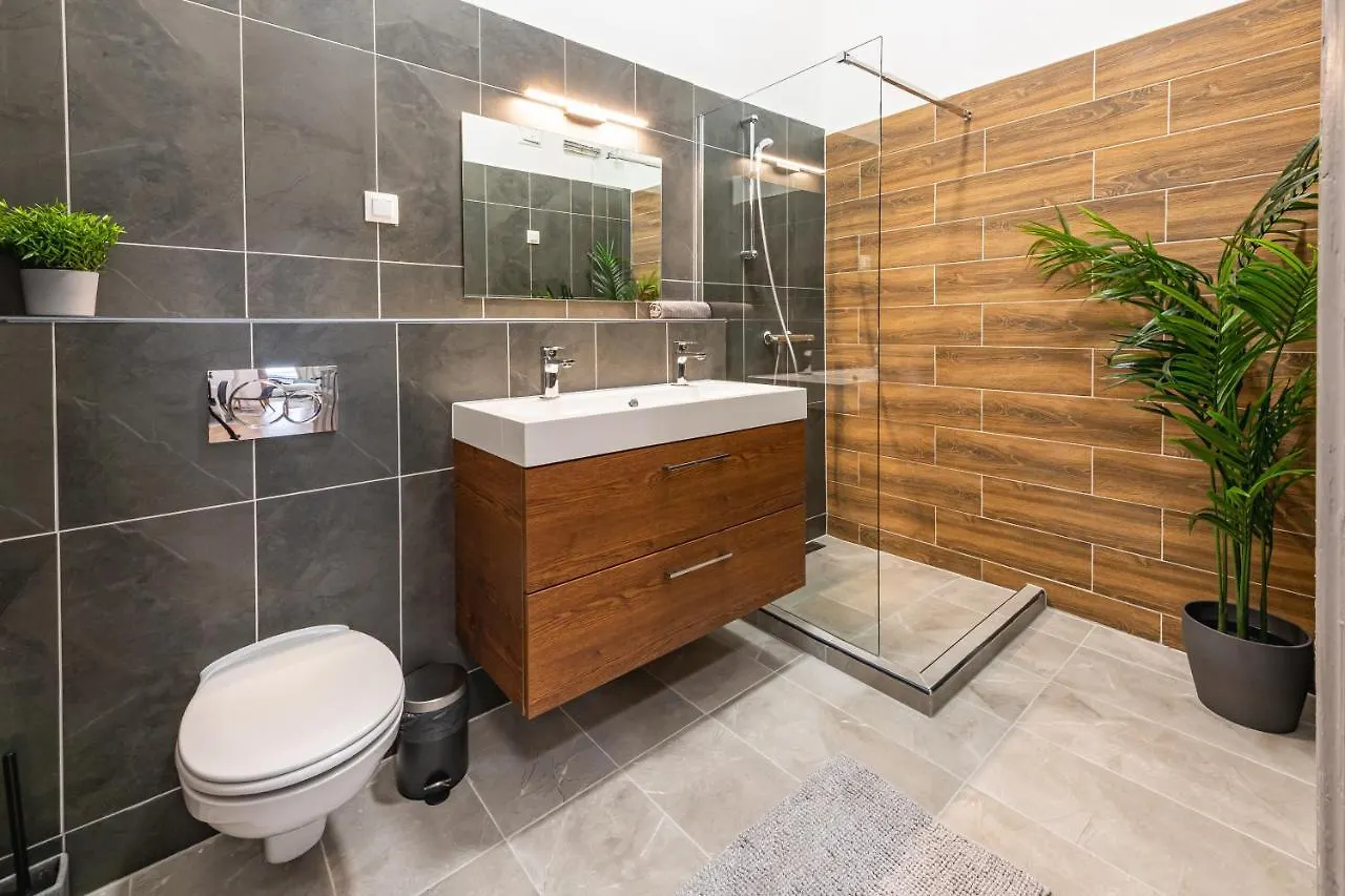 Deluxe Kazincy Apartment In The Heart Of Βουδαπέστη 0*,