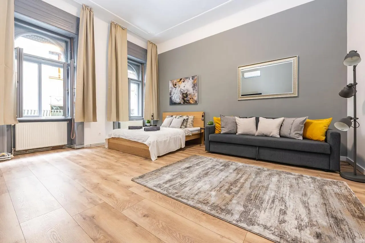 Deluxe Kazincy Apartment In The Heart Of Βουδαπέστη Ουγγαρία