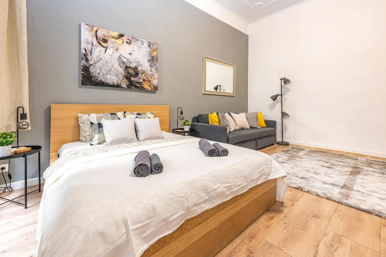 Deluxe Kazincy Apartment In The Heart Of Budapešť